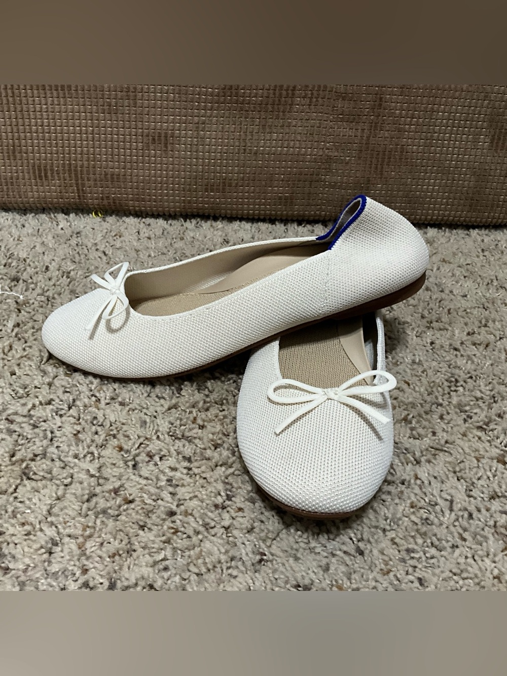 Rothy's Cream Knit Ballet Flats with Bow and Blue Trim Women’s size 9.5
